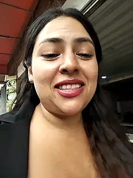 Snapshot of DULCE__26 chatting on 03-05-25, 12:11 DULCE  26 online show from 03-05-25, 12:11