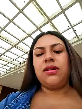 Snapshot of DULCE__26 chatting on 03-10-25, 12:17 DULCE  26 online show from 03-10-25, 12:17