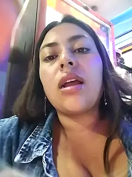 Snapshot of DULCE__26 chatting on 03-21-25, 01:24 DULCE  26 online show from 03-21-25, 01:24