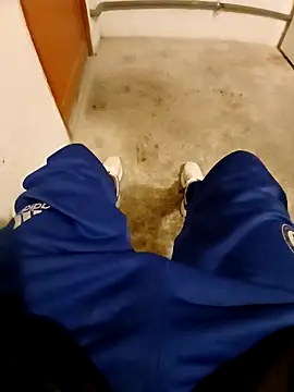 casper0303 online show from 12-21-25, 10:28