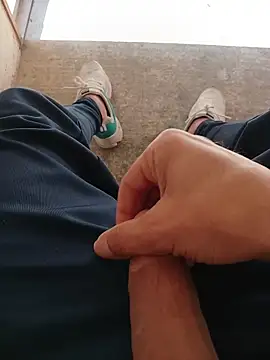 casper0303 online show from 04-23-26, 06:42