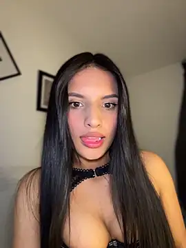 Snapshot of Dulceeany chatting on 06-01-26, 11:37 Dulceeany online show from 06-01-26, 11:37