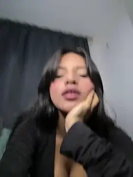 Dulceeany online show from 03-05-25, 04:02