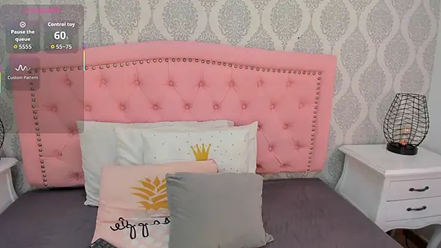 martina rivera  online show from 10-15-25, 12:13