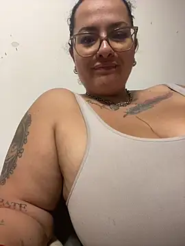 Snapshot of KarllaWalker chatting on 07-21-26, 01:30 KarllaWalker online show from 07-21-26, 01:30