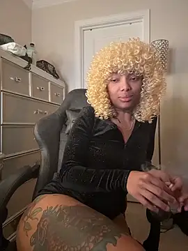 butterflybootyy online show from 12-17-25, 09:36