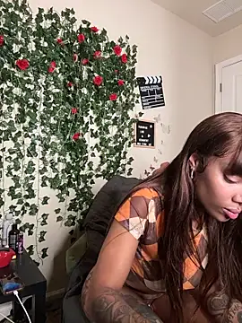 butterflybootyy online show from 11-03-25, 05:12