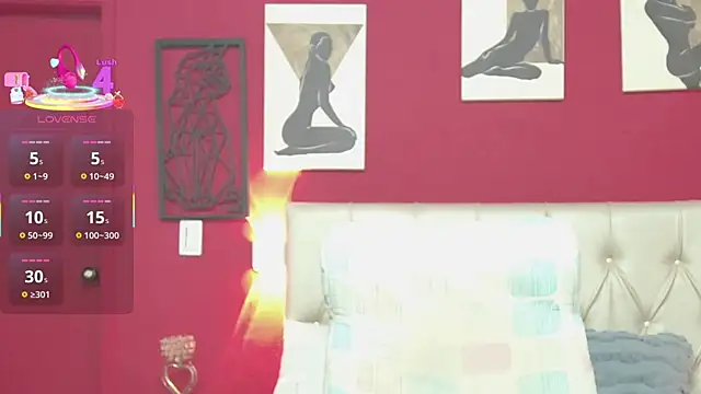 Snapshot of Karol_hot25 chatting on 02-26-26, 04:56 Karol hot25 online show from 02-26-26, 04:56