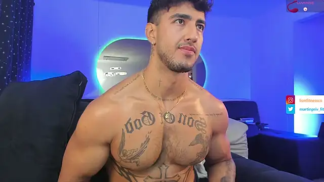 Snapshot of JACOB_MARTINS chatting on 03-11-25, 05:35 JACOB MARTINS online show from 03-11-25, 05:35