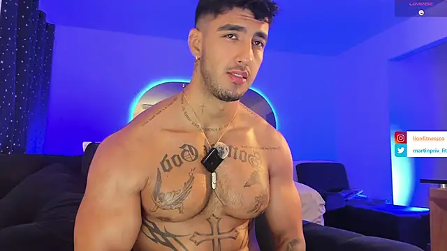 Snapshot of JACOB_MARTINS chatting on 03-01-25, 05:31 JACOB MARTINS online show from 03-01-25, 05:31