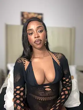 Snapshot of BhadBhad_Kitty chatting on 10-04-25, 07:04 BhadBhad Kitty online show from 10-04-25, 07:04