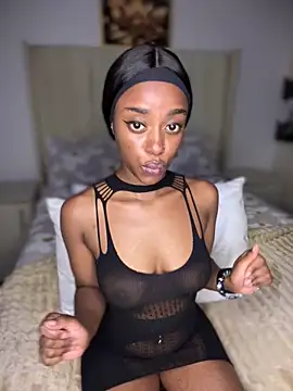 Snapshot of BhadBhad_Kitty chatting on 03-17-25, 08:19 BhadBhad Kitty online show from 03-17-25, 08:19