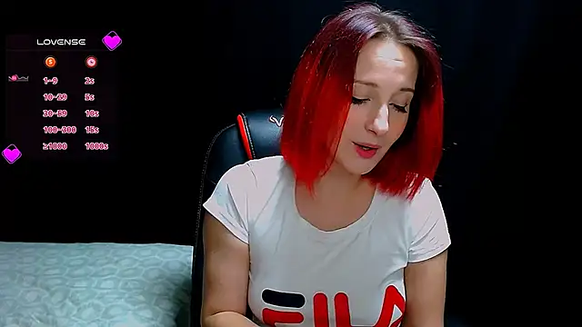 Snapshot of AgathaNoxe chatting on 12-19-24, 10:21 AgathaNoxe online show from 12-19-24, 10:21