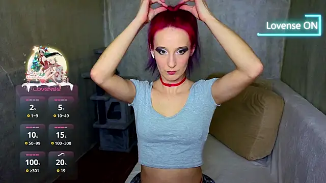 AgathaNoxe online show from 12-17-25, 08:47