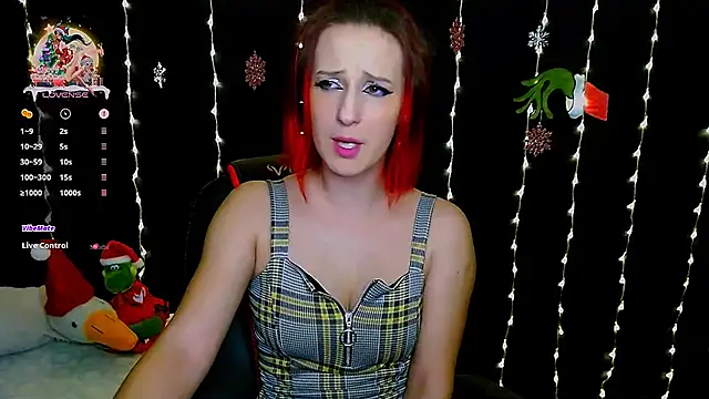 Snapshot of AgathaNoxe chatting on 12-24-24, 11:00 AgathaNoxe online show from 12-24-24, 11:00