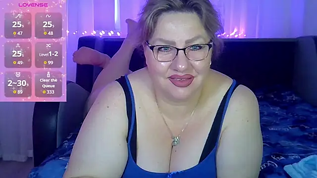 Snapshot of AngelinaGlam chatting on 06-28-26, 05:30 AngelinaGlam online show from 06-28-26, 05:30