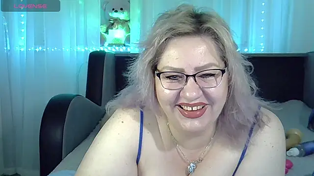 AngelinaGlam online show from 09-20-25, 06:46