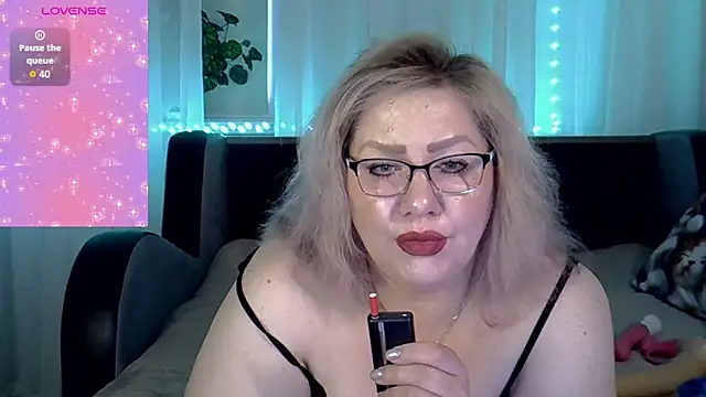 AngelinaGlam online show from 09-27-25, 12:55