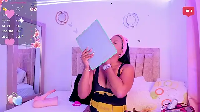 LaurinMonroe online show from 02-10-25, 07:28