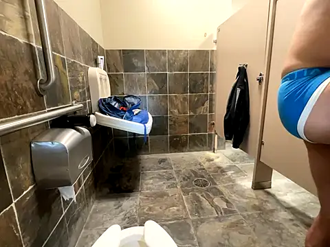 Snapshot of ganosex chatting on 10-22-25, 11:03 ganosex online show from 10-22-25, 11:03