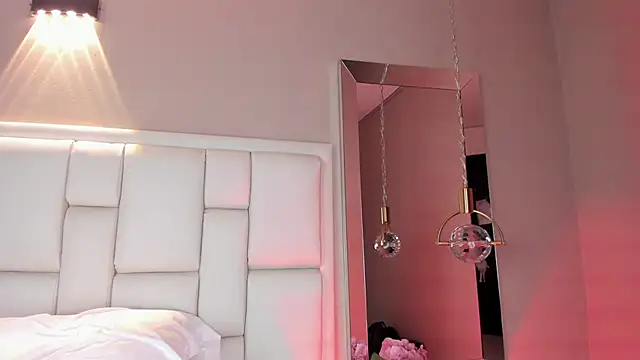 AvyMilton online show from 01-05-26, 05:27