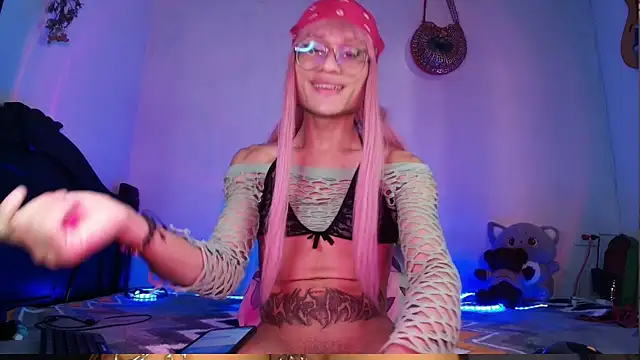 MianCuntyDoll online show from 11-26-25, 06:41