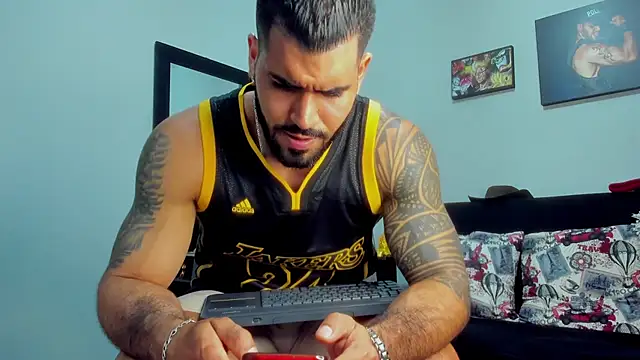 SamirHazard97 online show from 10-06-25, 08:09