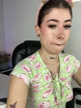 melody suarez online show from 03-16-25, 08:10