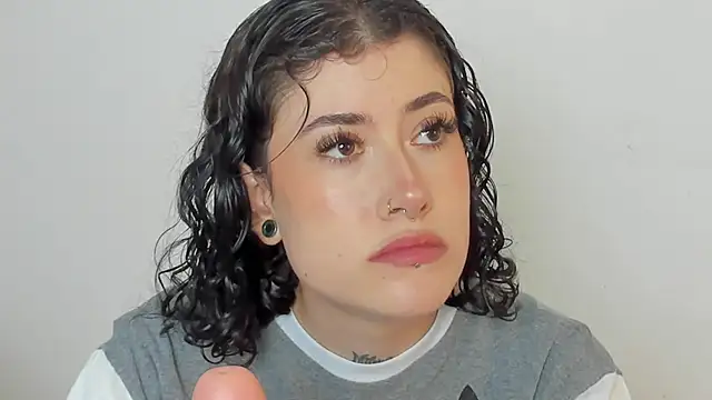 melody suarez online show from 02-24-25, 07:41