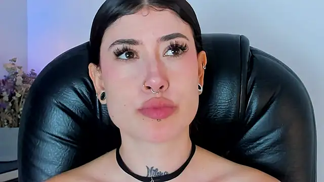 melody suarez online show from 03-02-25, 07:08