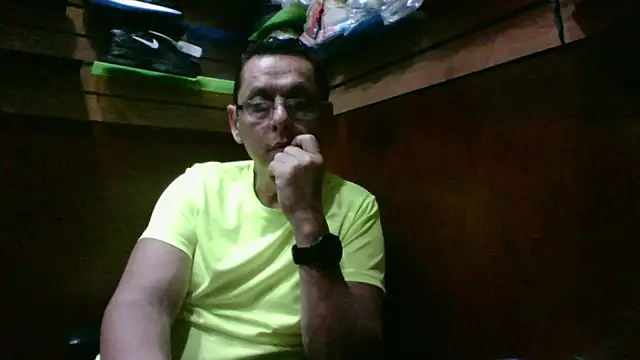 MarcusKelvin online show from 10-31-25, 01:41