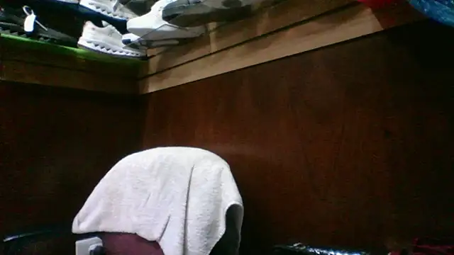 MarcusKelvin online show from 11-22-25, 01:32