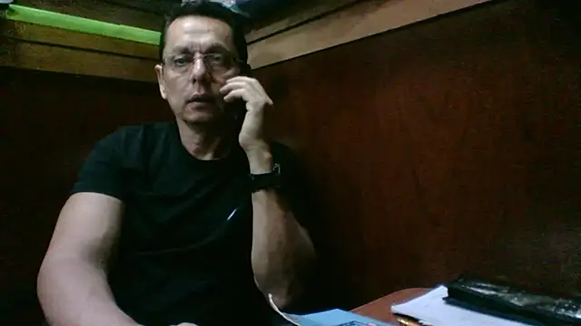 MarcusKelvin online show from 11-12-25, 02:43