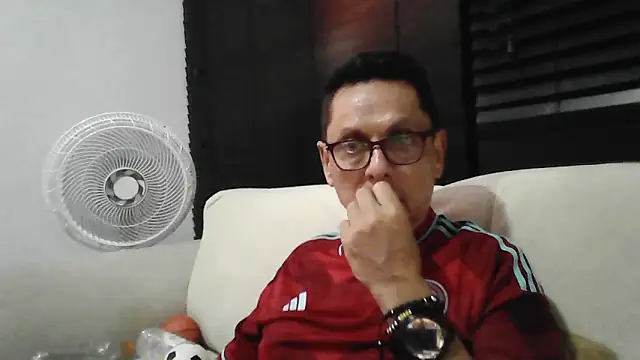 MarcusKelvin online show from 10-09-25, 01:06