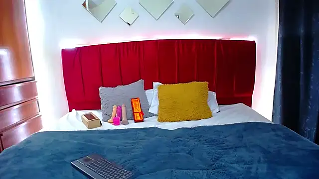 Cristal moon1 online show from 03-14-25, 11:00