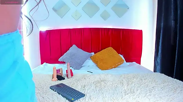 Cristal moon1 online show from 03-16-25, 08:54