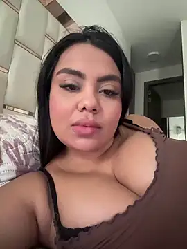 Snapshot of valeria2019hot chatting on 03-06-25, 04:17 valeria2019hot online show from 03-06-25, 04:17