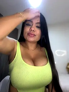 Snapshot of valeria2019hot chatting on 12-05-24, 03:09 valeria2019hot online show from 12-05-24, 03:09