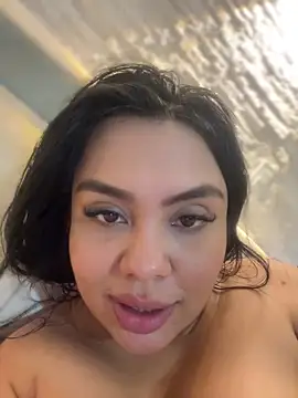 Snapshot of valeria2019hot chatting on 12-13-24, 11:06 valeria2019hot online show from 12-13-24, 11:06