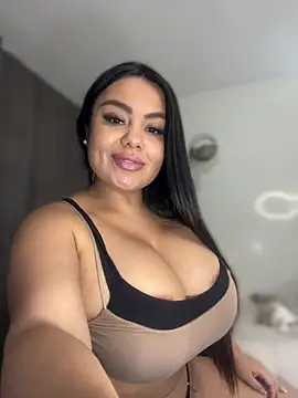 Snapshot of valeria2019hot chatting on 12-19-24, 09:06 valeria2019hot online show from 12-19-24, 09:06