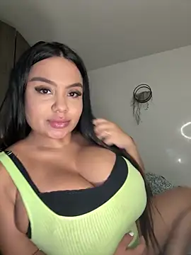Snapshot of valeria2019hot chatting on 01-16-25, 01:37 valeria2019hot online show from 01-16-25, 01:37