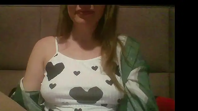 Sladkiegubki online show from 10-31-25, 10:05