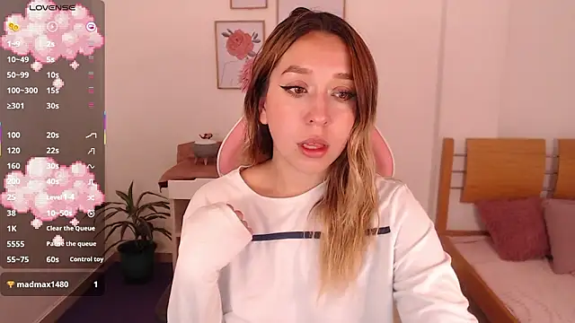 Snapshot of Dahlia__espresso chatting on 02-10-26, 08:30 Dahlia espresso online show from 02-10-26, 08:30