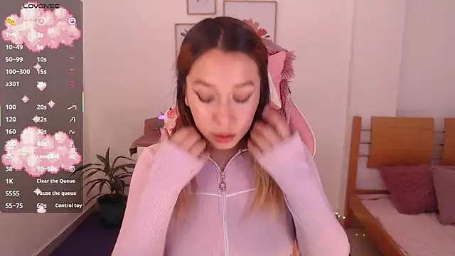 Snapshot of Dahlia__espresso chatting on 02-12-26, 07:35 Dahlia espresso online show from 02-12-26, 07:35