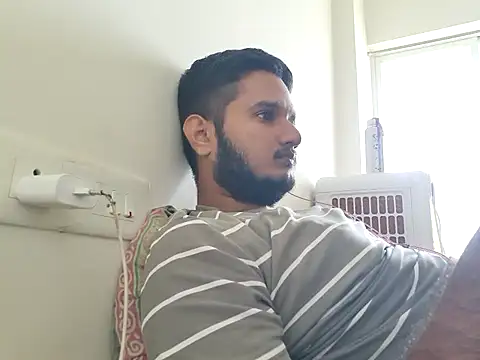 Snapshot of Jonrobinso chatting on 07-16-26, 04:09 Jonrobinso online show from 07-16-26, 04:09