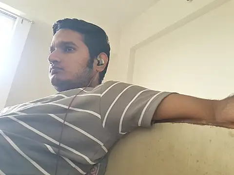 Snapshot of Jonrobinso chatting on 06-11-26, 03:47 Jonrobinso online show from 06-11-26, 03:47