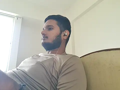 Snapshot of Jonrobinso chatting on 07-17-26, 04:21 Jonrobinso online show from 07-17-26, 04:21