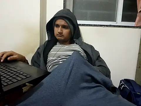 Jonrobinso online show from 12-20-25, 04:21