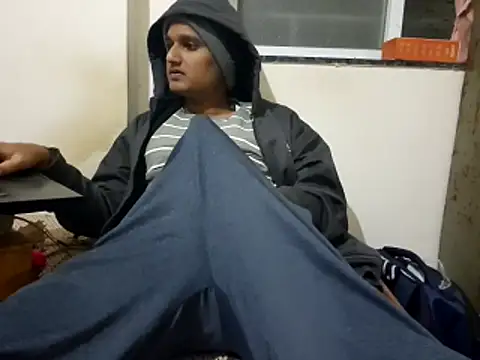 Jonrobinso online show from 12-15-25, 04:02