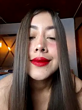 Snapshot of Maralains chatting on 04-27-26, 06:33 Maralains online show from 04-27-26, 06:33